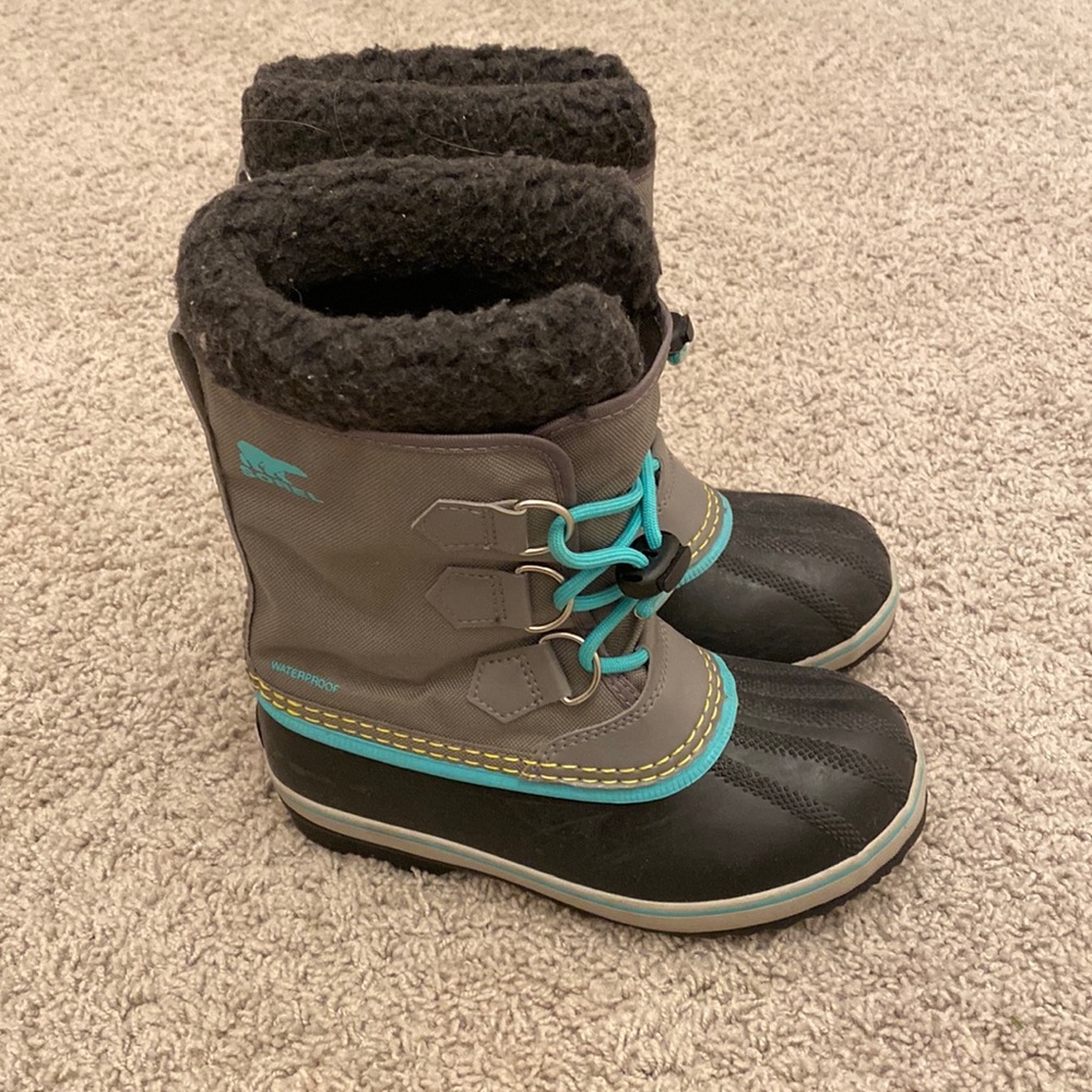 Sorel pac boot size 2